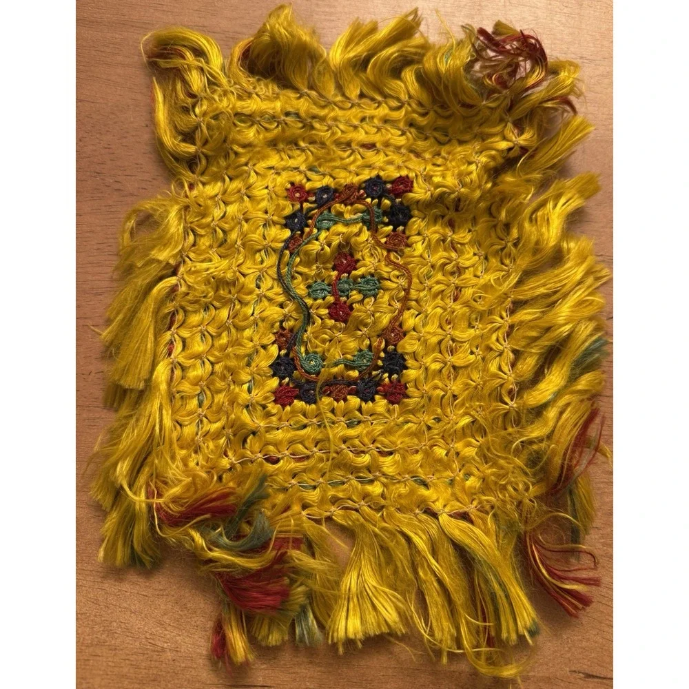 Vintage Handmade Woven Hot Pad, Pot Holder, Plant Holder‎ 10x7